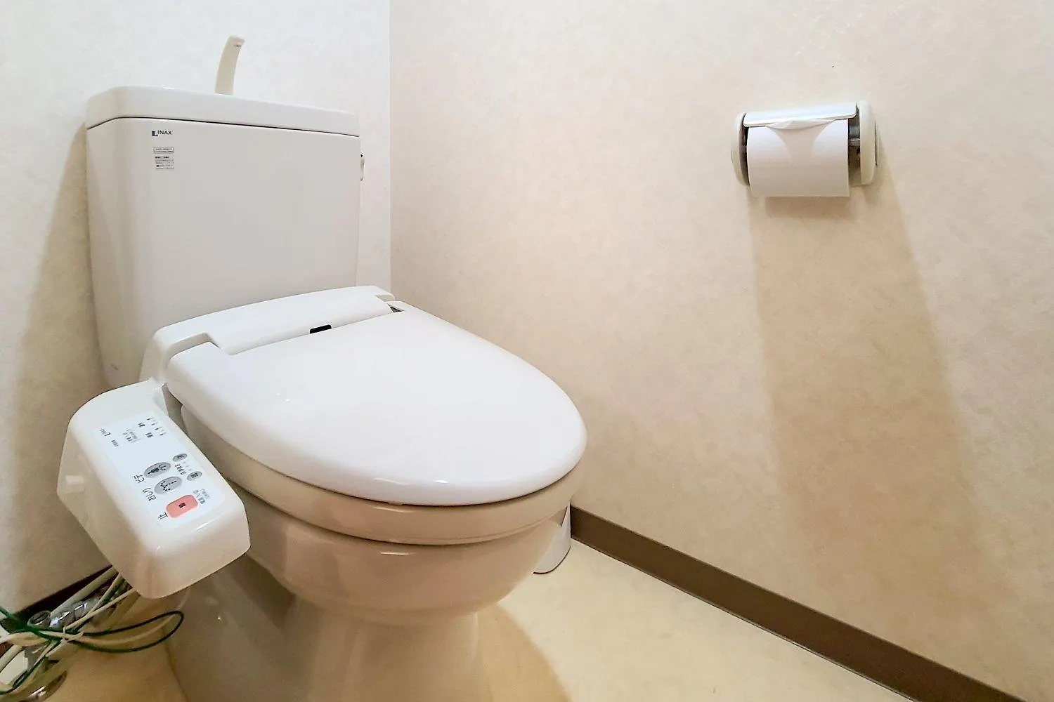 Maison De Nomura Shimanouchi Osaka 0*,